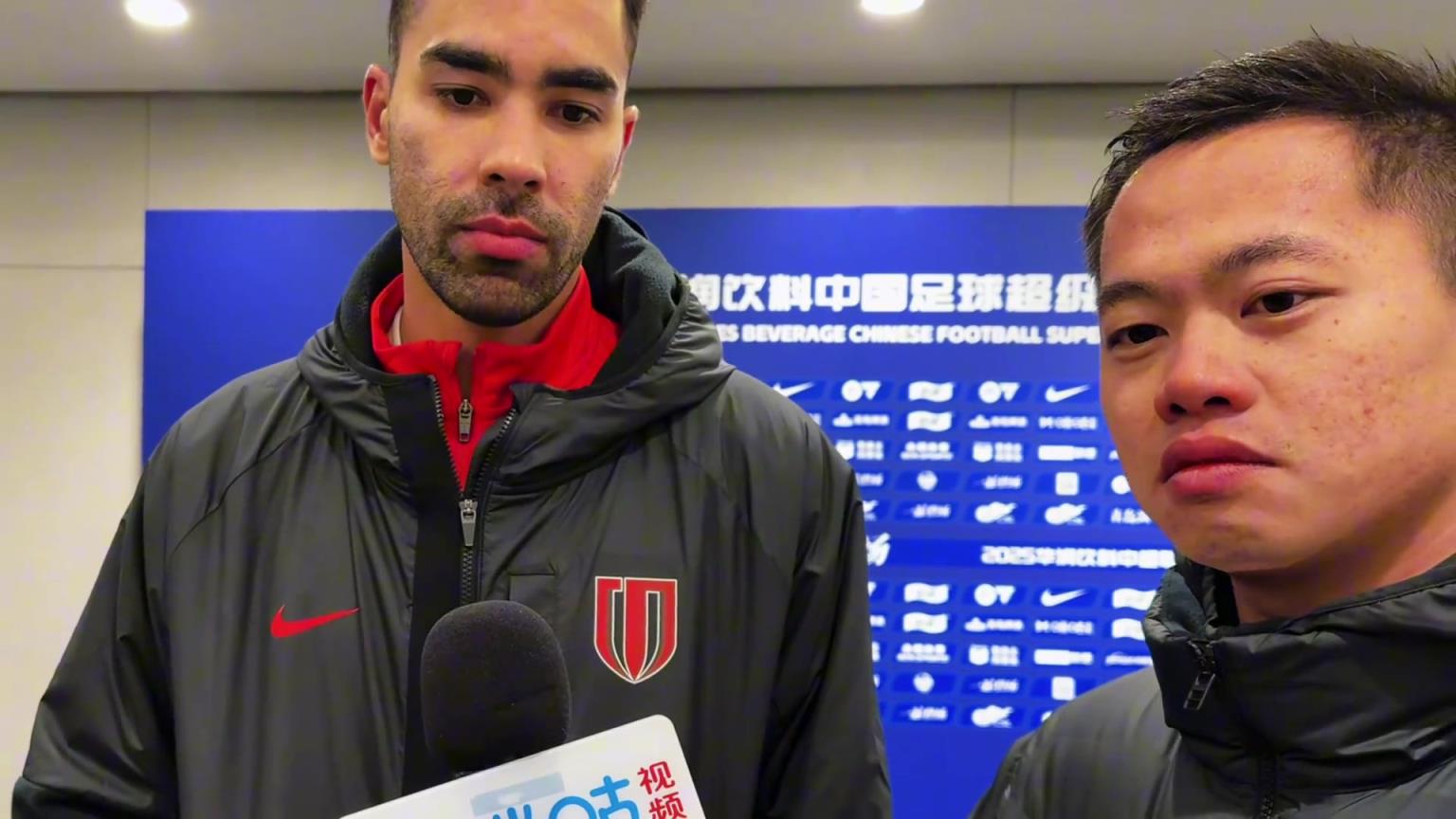 德?tīng)柤佣噘惡蟛稍L：主教練給了我很大信心，拿到3分的最重要的