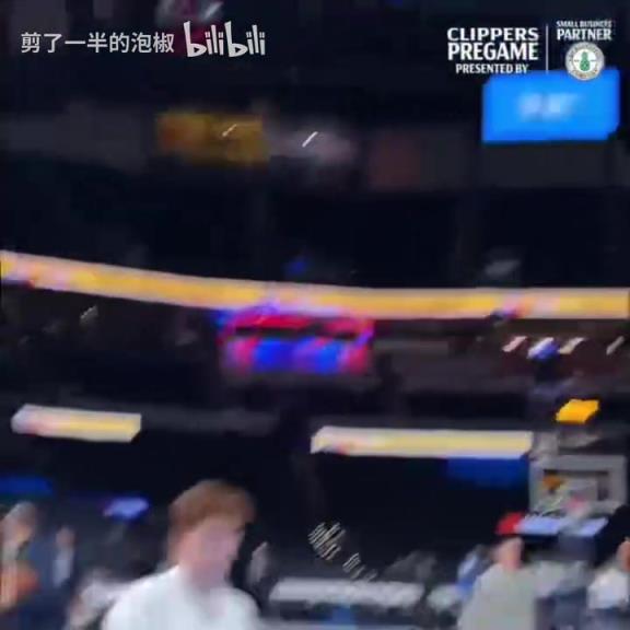 寶藏球員！你覺(jué)得小瓊斯能延續(xù)去年季后賽的亮眼表現(xiàn)嗎？